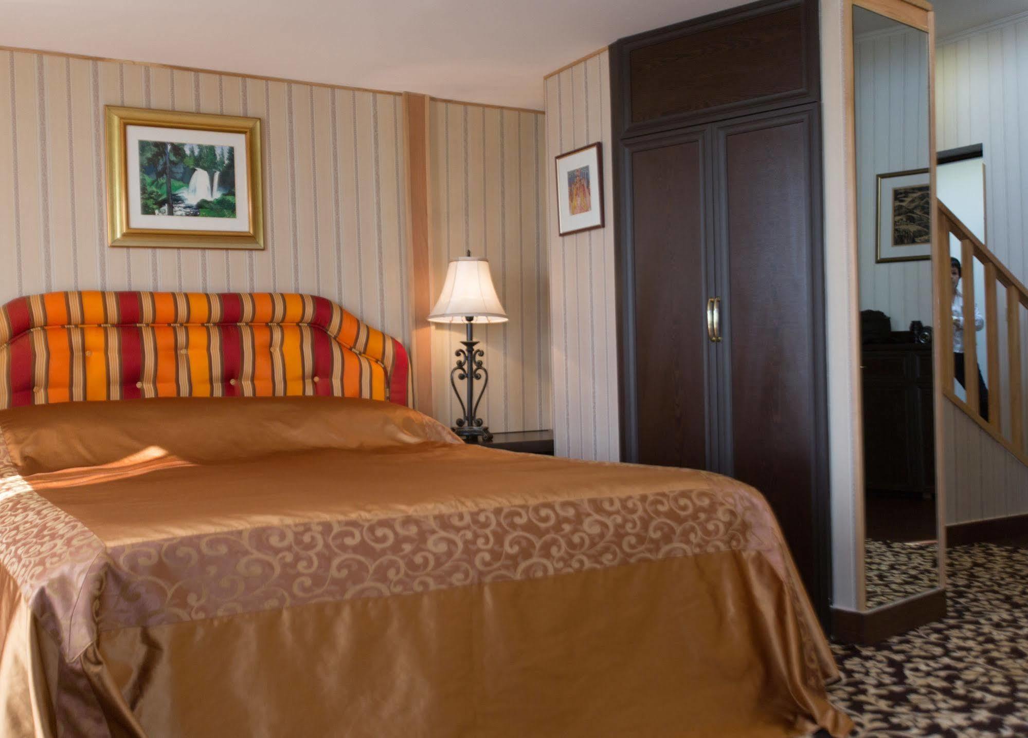 Hotel Shirak 4*