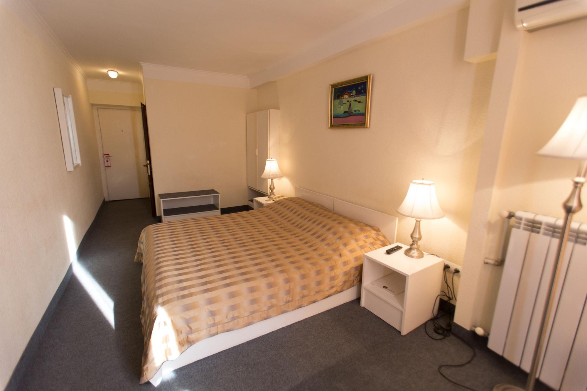 Shirak Hotel