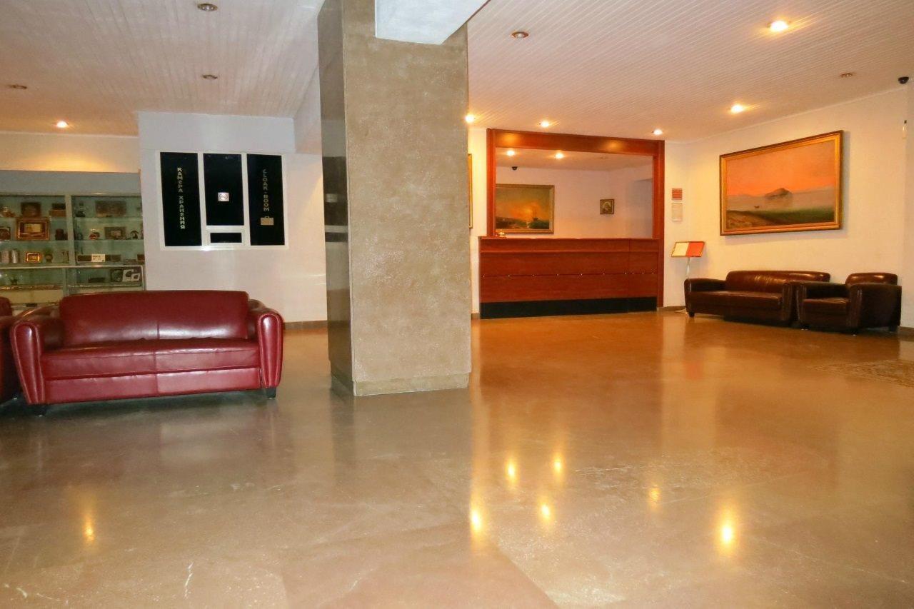Hotel Shirak