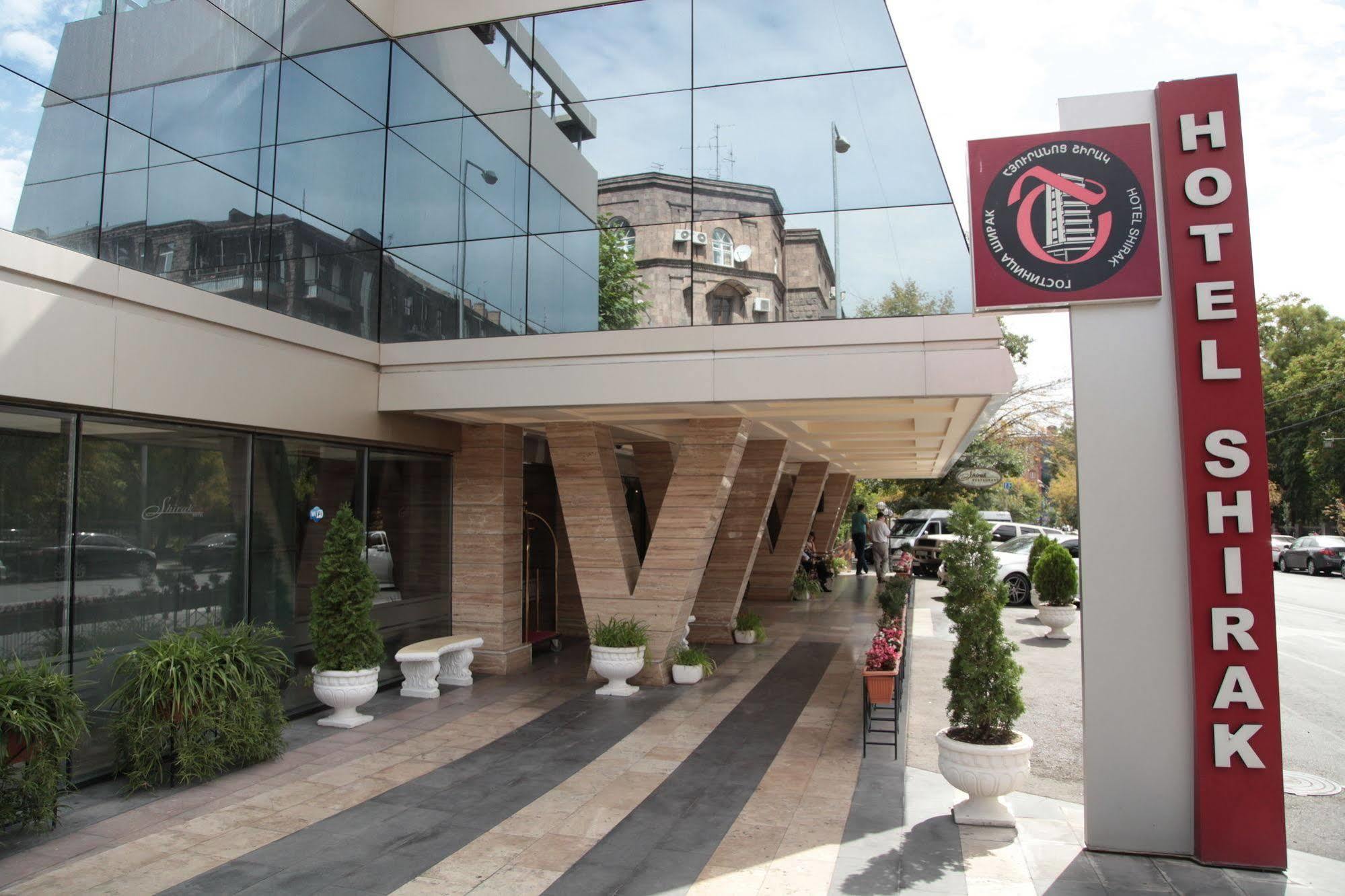 Hotel Shirak 4*