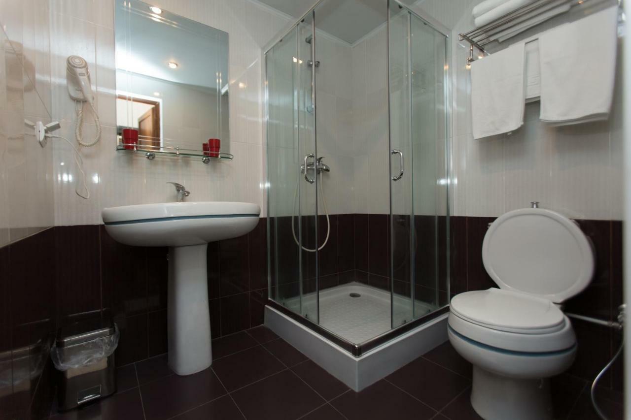 Shirak Hotel